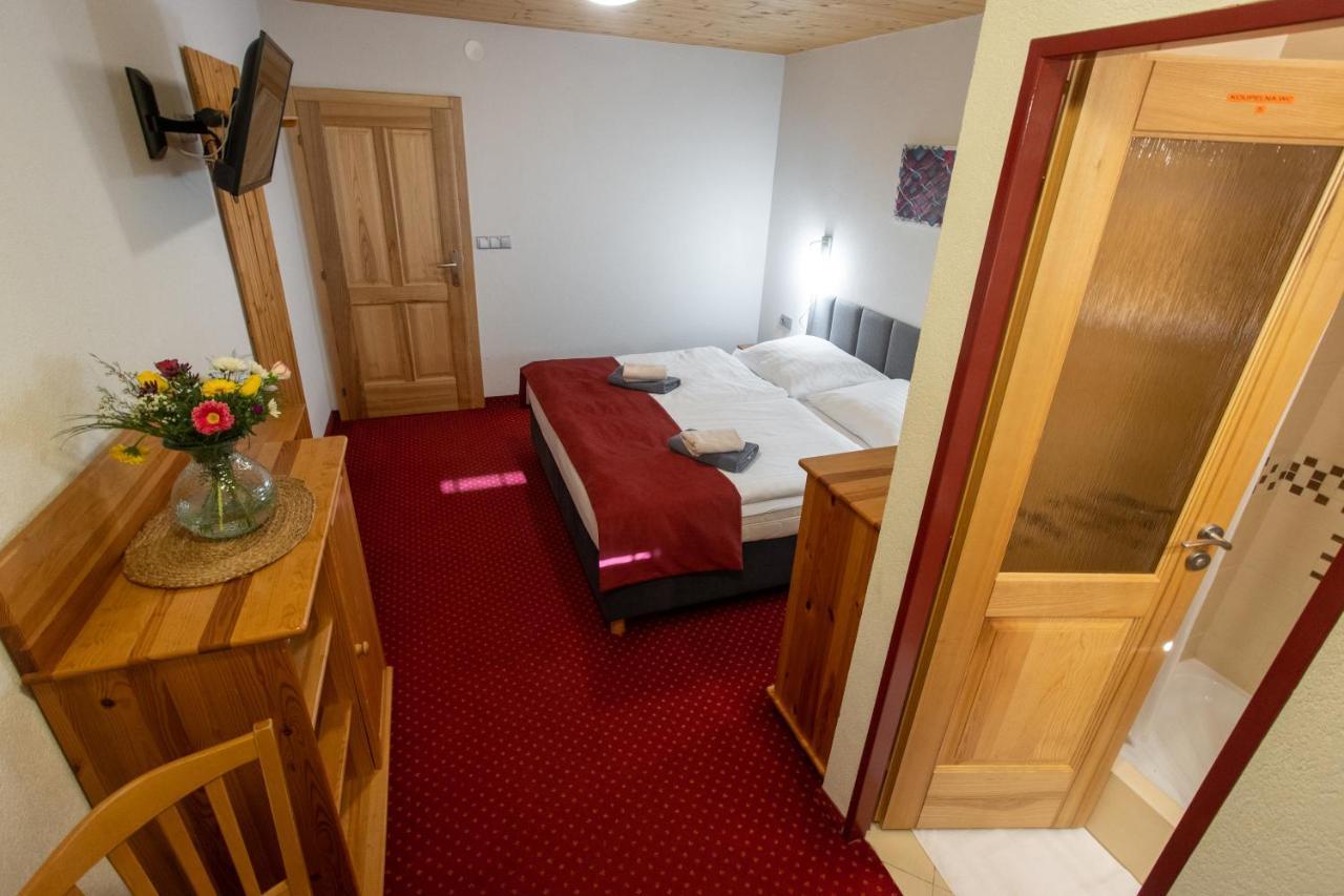 Отель Wellness & Restaurant U Fandy Lhotka  Экстерьер фото