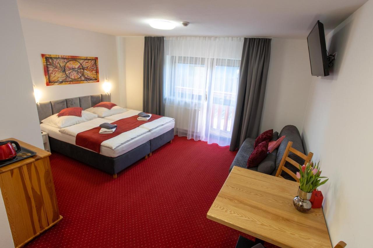 Отель Wellness & Restaurant U Fandy Lhotka  Экстерьер фото