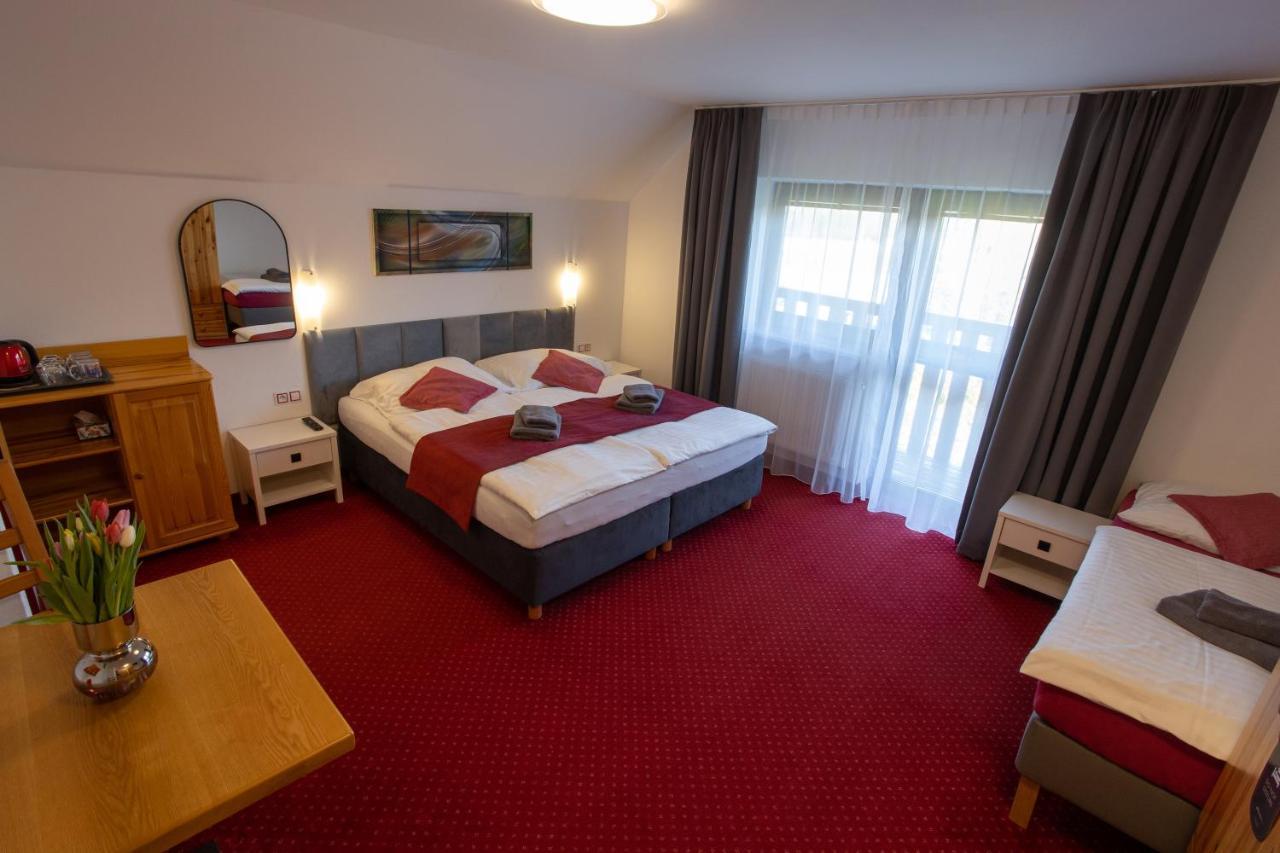 Отель Wellness & Restaurant U Fandy Lhotka  Экстерьер фото
