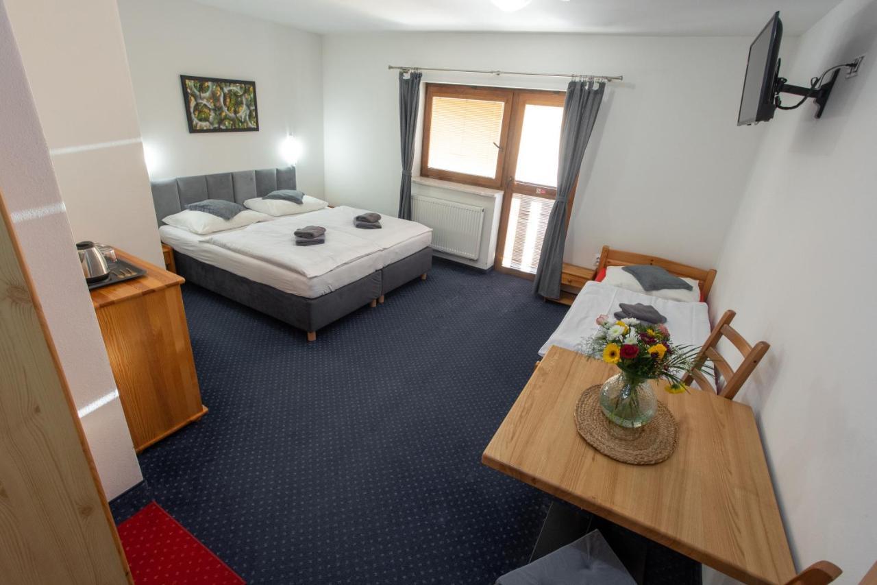 Отель Wellness & Restaurant U Fandy Lhotka  Экстерьер фото