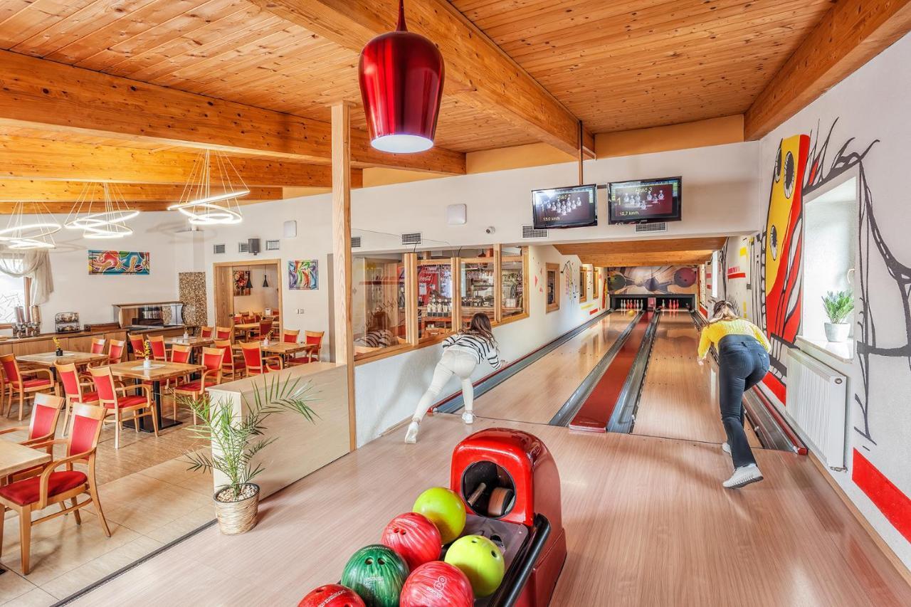 Отель Wellness & Restaurant U Fandy Lhotka  Экстерьер фото