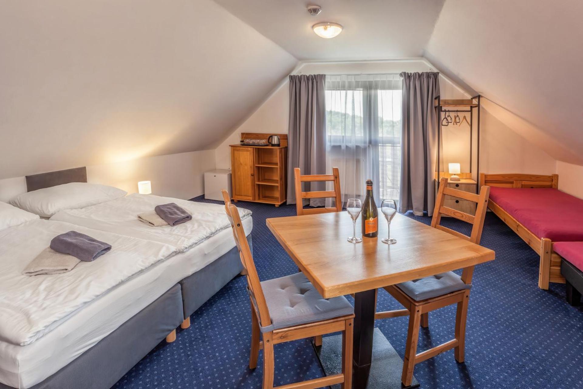 Отель Wellness & Restaurant U Fandy Lhotka  Экстерьер фото